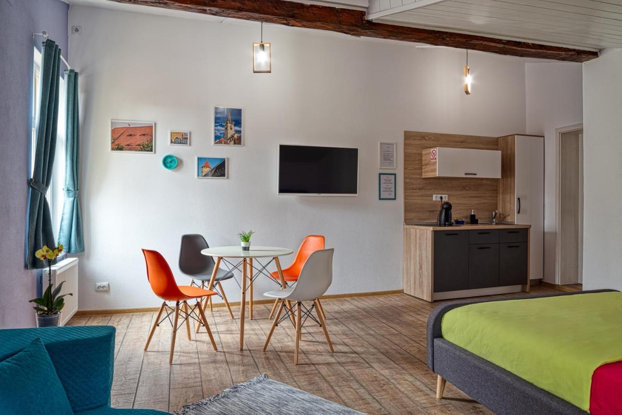 T House Apartment ซีบิว ภายนอก รูปภาพ
